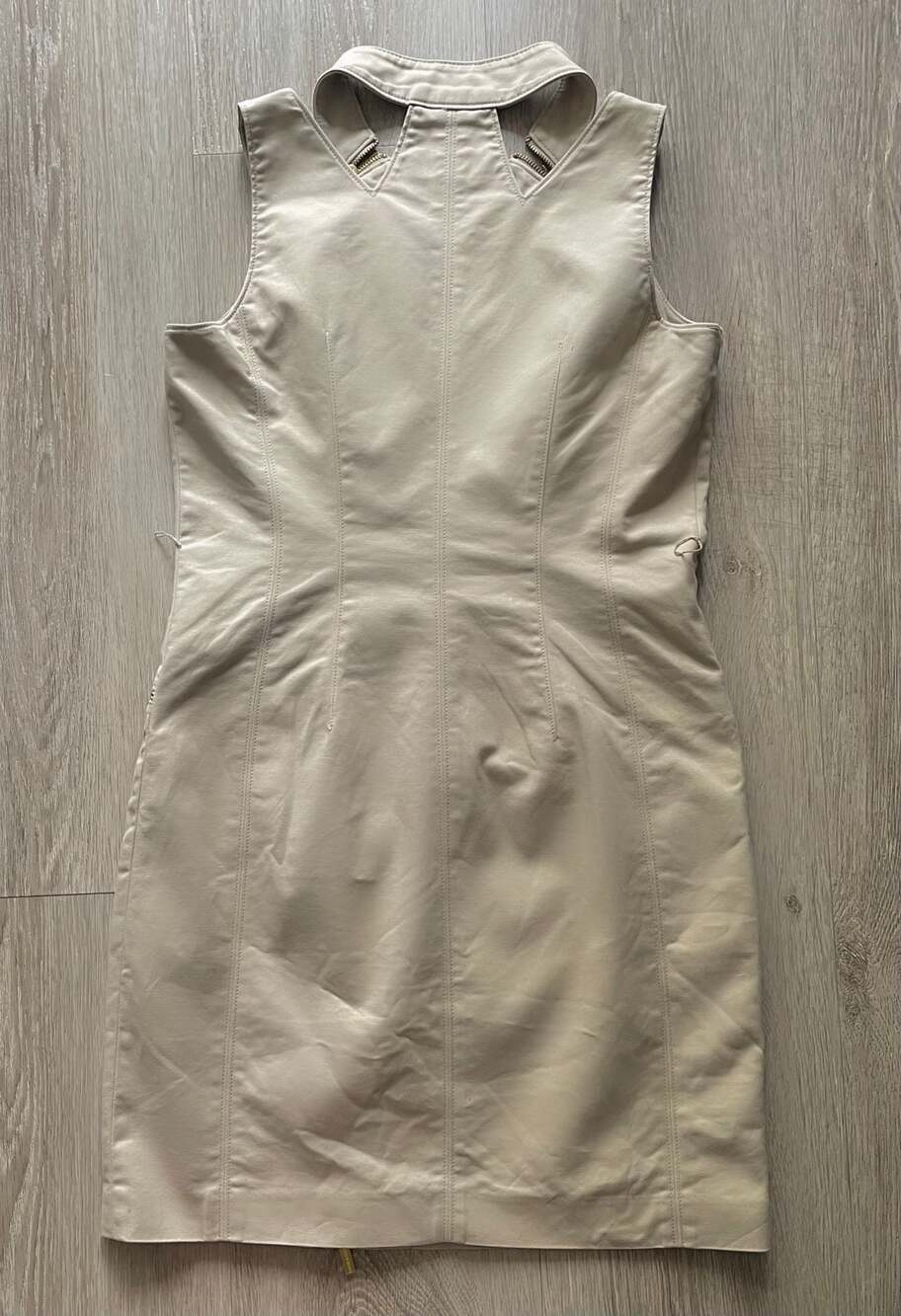 Michael Kors Sleeveless Khaki Full-Zip Utility Dress w. Cut-Out Detail, Size 4 - Picture 3 of 6